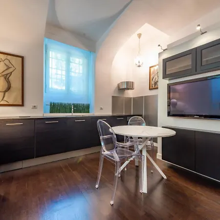 Domus Aventino * Roma